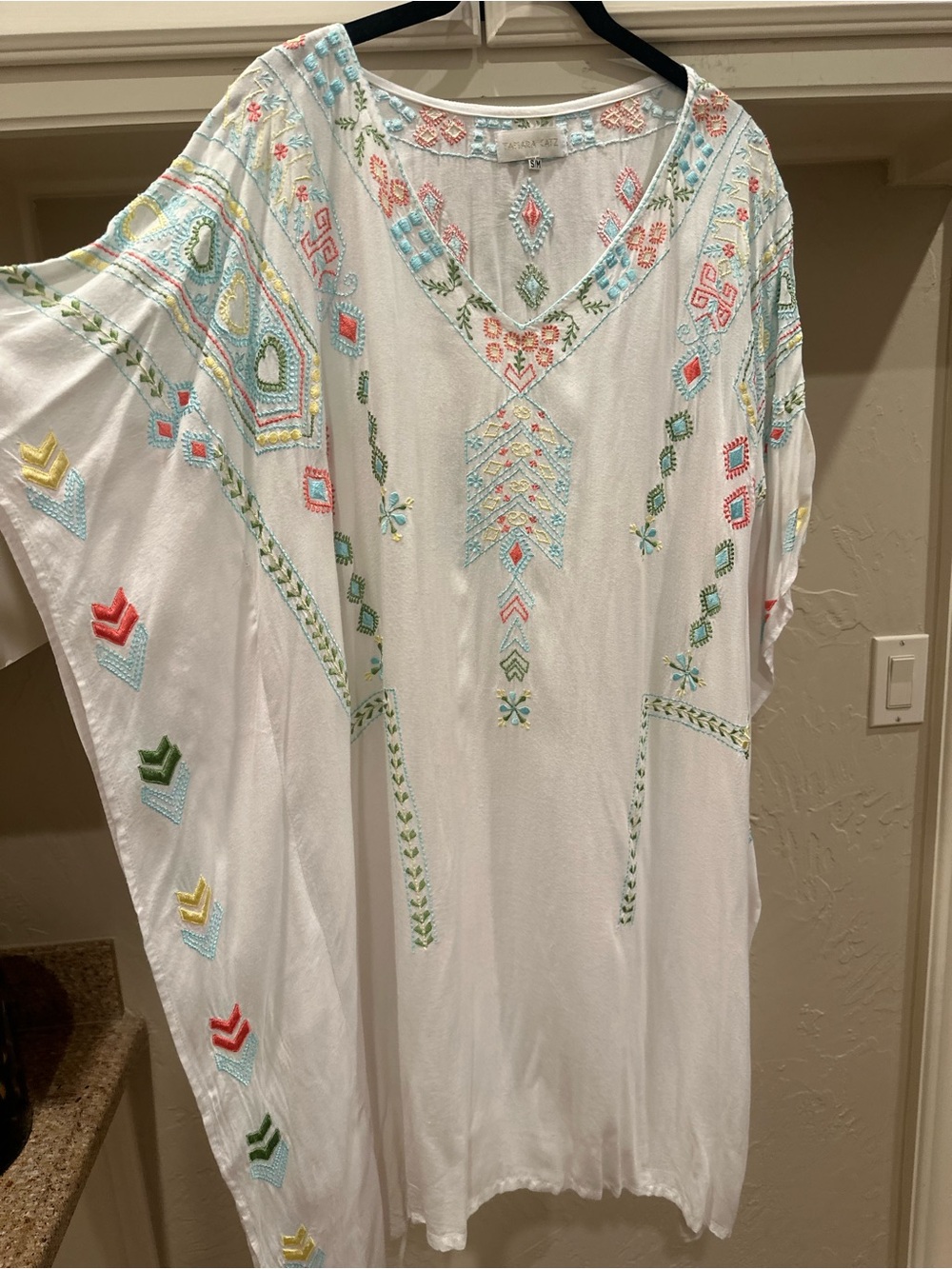 White Embroidered V-Neck Boho Tunic Top